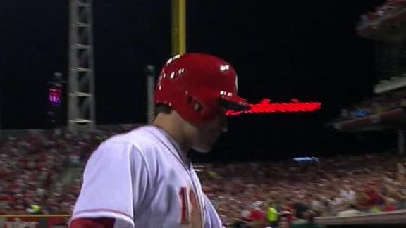 Votto emerges from slump with HR to lift Reds