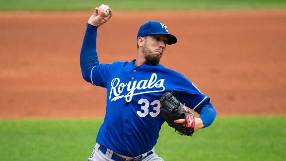 Royals top Indians to tighten wild-card race