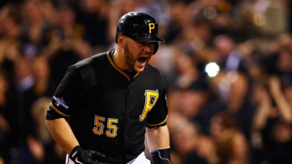 Pirates top Reds for 1st playoff win since '92