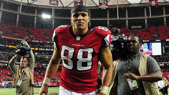 Gonzalez won't try to 'jump ship' on Falcons