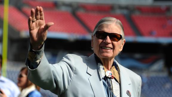 Bud Adams, owner of NFL's Titans, dies at 90