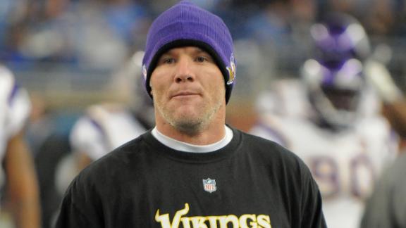 Favre not playing, despite interest