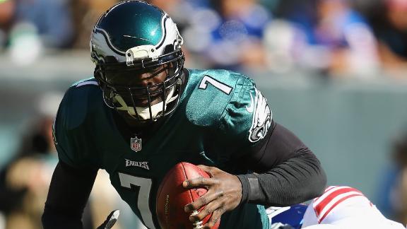 Eagles' Foles cleared to return to practice