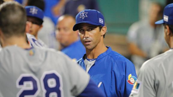 Tigers choose Ausmus to replace Leyland