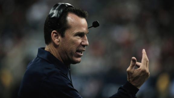 Texans coach Kubiak released from hospital