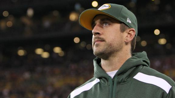 Rodgers confirms he has broken collarbone