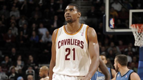 Bynum: 'I'm a shell of myself on the court'