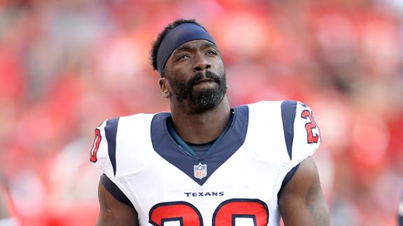 Texans release Reed, put Foster on IR