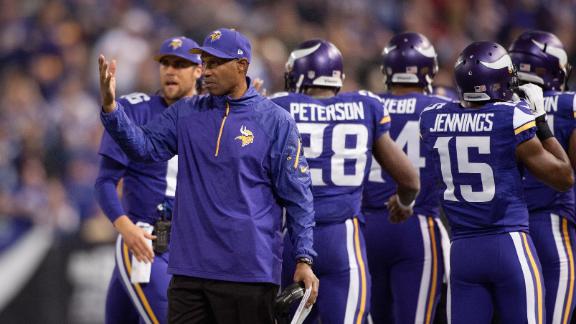 Vikes' Peterson glad Harvin happy in Seattle