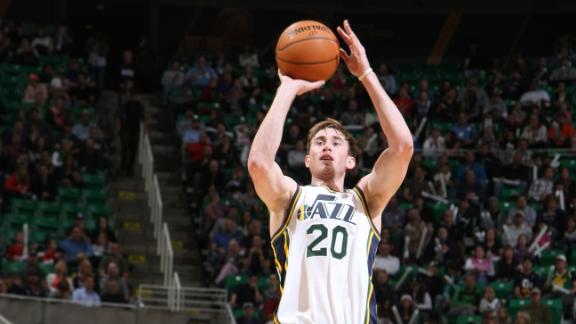 Hayward, Jefferson guide Jazz to 1st victory