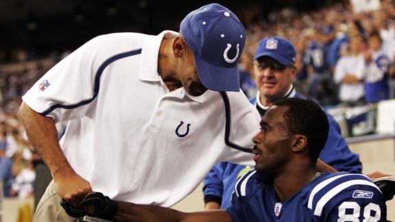 Dungy, Strahan among semifinalists for Hall