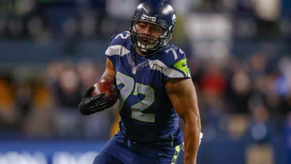 Seahawk pretends to be Wilson to get table