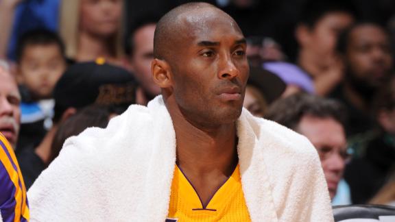 Kobe leads Lakers with 20, but Suns hold on