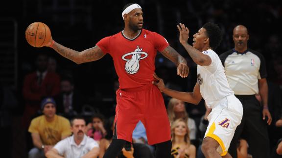 Bosh, Wade both net 23 as Heat streak at 6