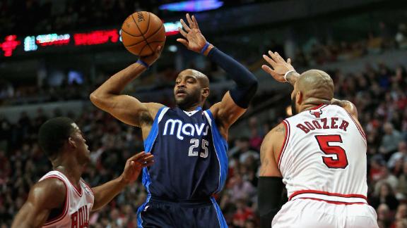 Ellis leads charge as Mavericks pound Bulls