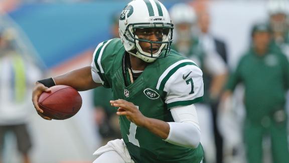 Jets will eye QBs despite Smith improving