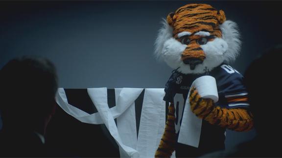 Mascots in nissan commercial #5