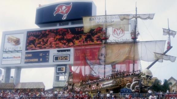 Bucs hire Cards' Licht as general manager