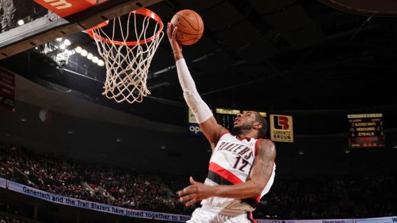 Aldridge nets 44 as Blazers rally by Nuggets