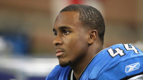 Ex-Lions RB Best suing NFL, helmet maker