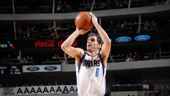 Mavs punish lowly Jazz, extend streak to 4