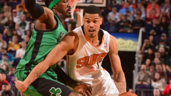 Balanced Suns grit out victory over Celtics