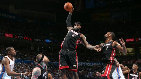 Bloodied LeBron hit on drive, set for X-rays