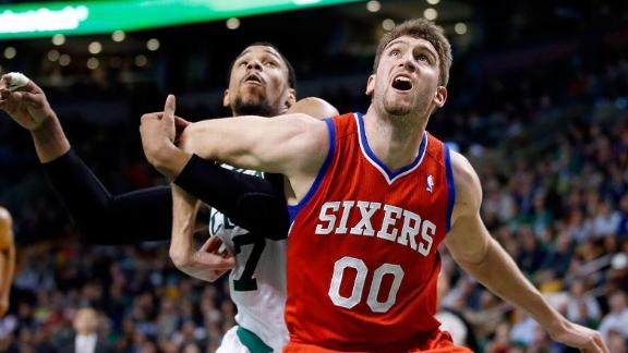 Cavaliers acquire Hawes from 76ers