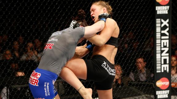 dm_140223_ronda_rousey_170_int.jpg