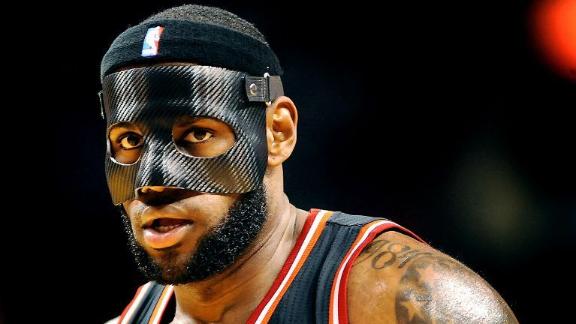LeBron ditches black mask, complies with NBA