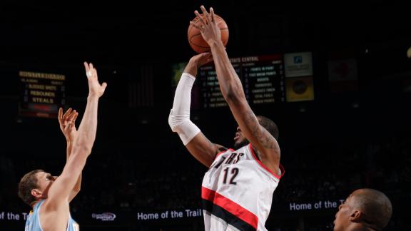 Aldridge returns as Blazers handle Nuggets