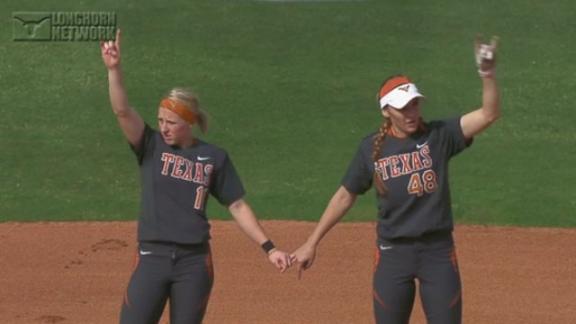 Softball Defeats Texas Tech, 5-1
