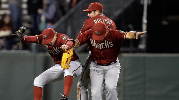 D-backs need 10 innings to slip past Giants