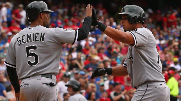 Abreu, Danks hit 2 HRs as White Sox romp