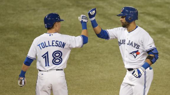 Jays' Buehrle becomes first 7-game winner