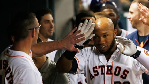 Singleton goes deep in debut as Astros win