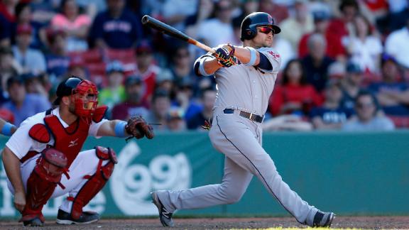 Swisher's HR in 11th downs Red Sox