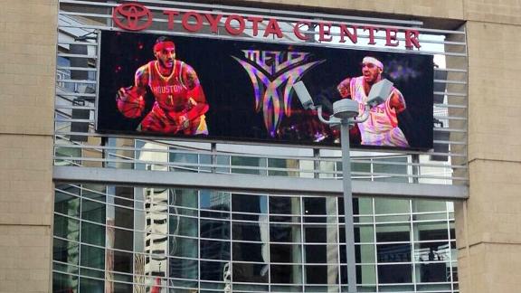 Rockets dis Lin with image of Melo in No. 7