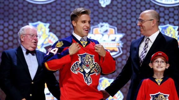 Panthers sign No. 1 overall pick Ekblad