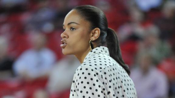 dm_151208_SECCOM_SEC_NCW_Interview_UGA_coach_Joni_Taylor_151208.jpg