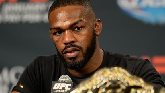 dm_160328_mma_jonjones_dragracing.jpg