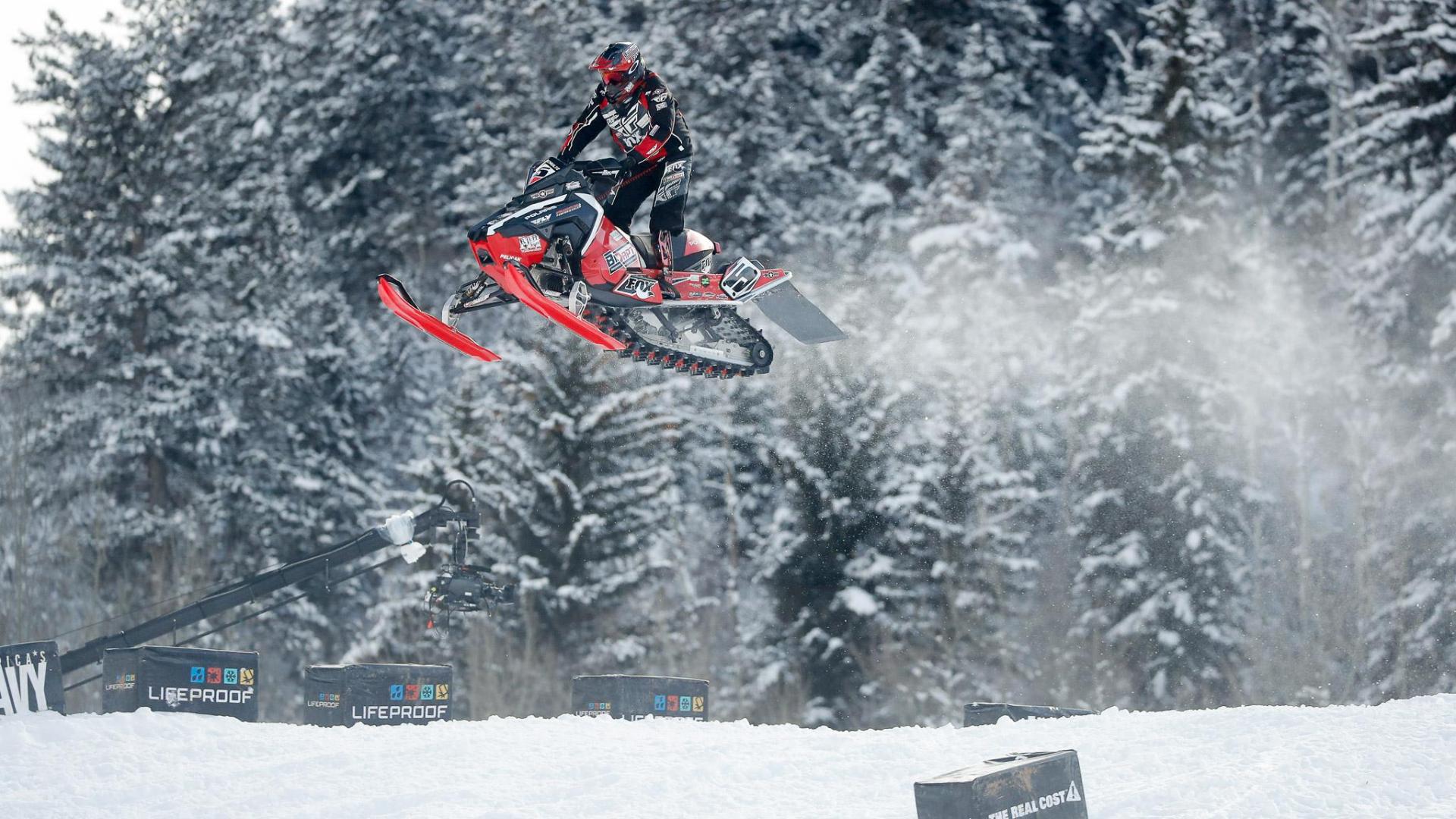 Mike Schultz Wins Snowmobile Snocross Adaptive