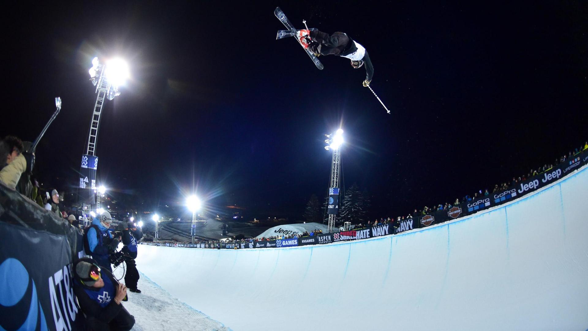 Noah Bowman Wins Men S Ski Superpipe Bronze