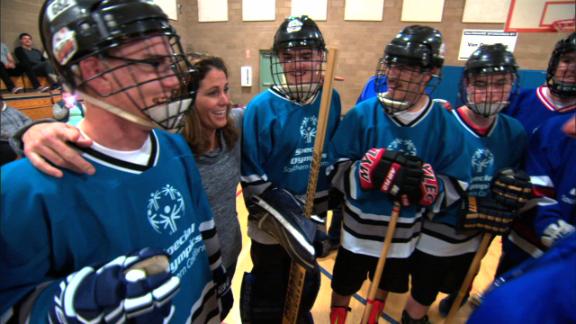 Foudy Does It Special Olympics Floor Hockey Espn Video Espn