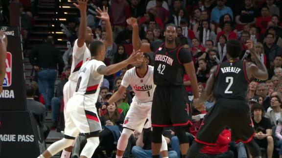 Report: Knicks, LA Clippers Exploring Four-team Trade Involving Lamar Odom