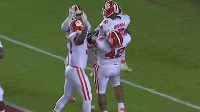 Tipped pass leads to Clemson pick-six score - WatchESPN - 644 x 362 jpeg 24kB