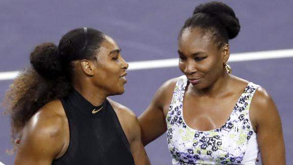 Venus Beats Serena For First Time In Nearly Four Years
