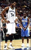 Michael Olowokandi and Earl Boykins