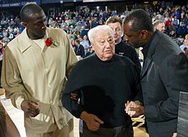 Ray Meyer (center)