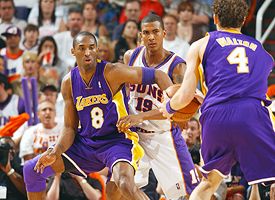 Kobe Bryant, Raja Bell, Luke Walton